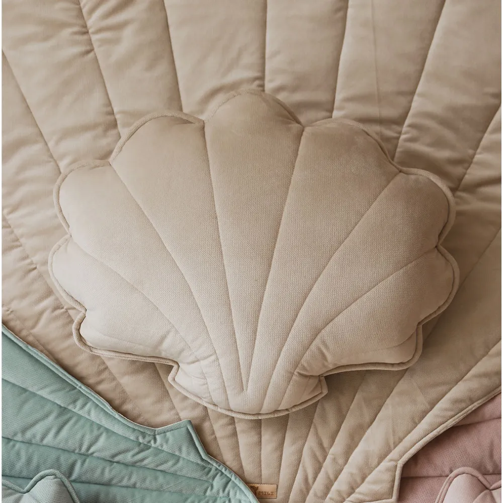 Velvet Shell Mat