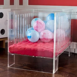 Vetro Acrylic Crib