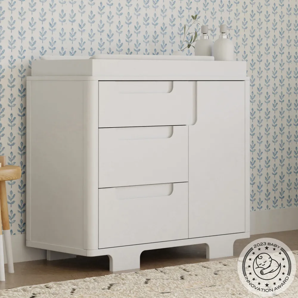 Yuzu 3-Drawer Compact Changer Dresser with Removable Changing Tray (41")