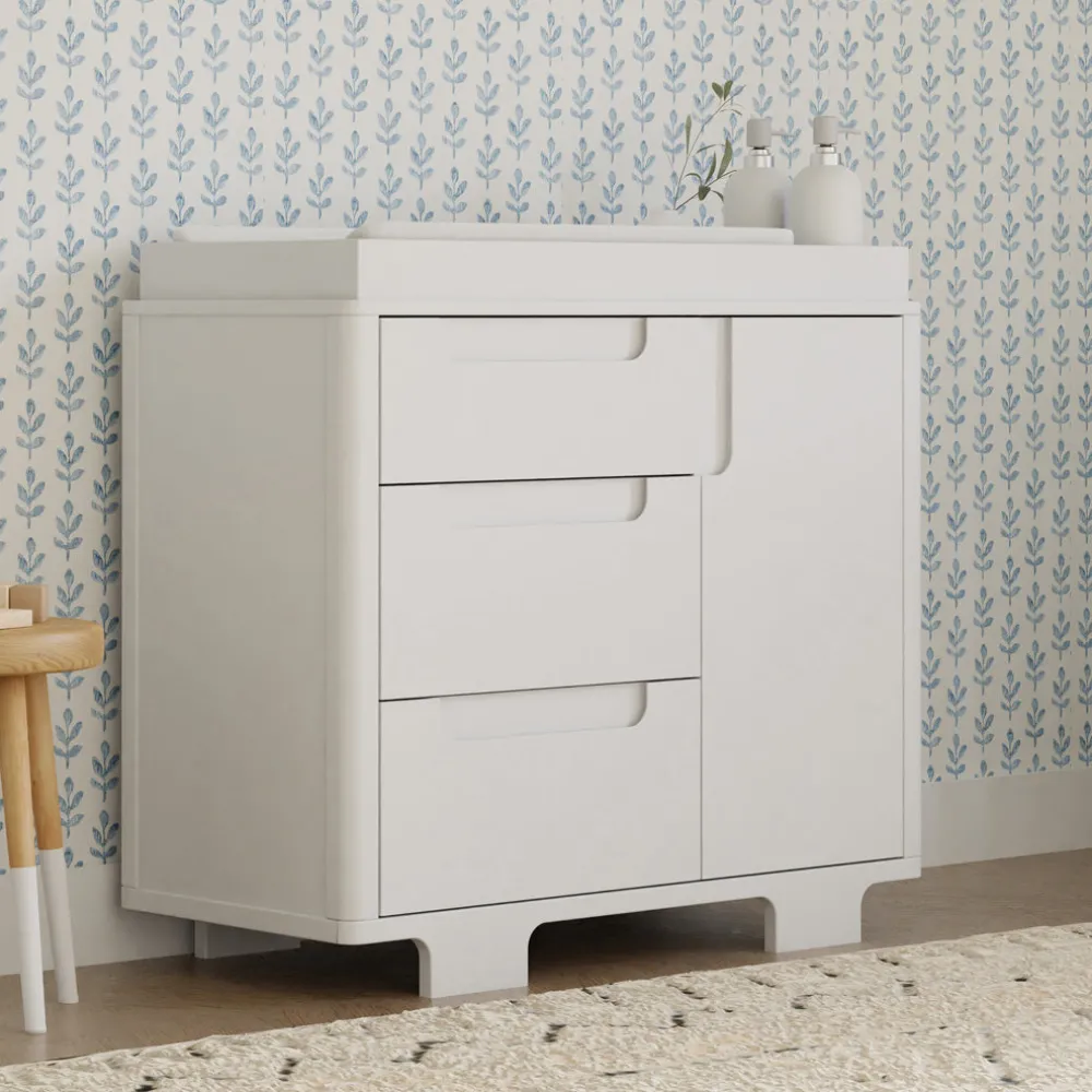 Yuzu 3-Drawer Compact Changer Dresser with Removable Changing Tray (41")