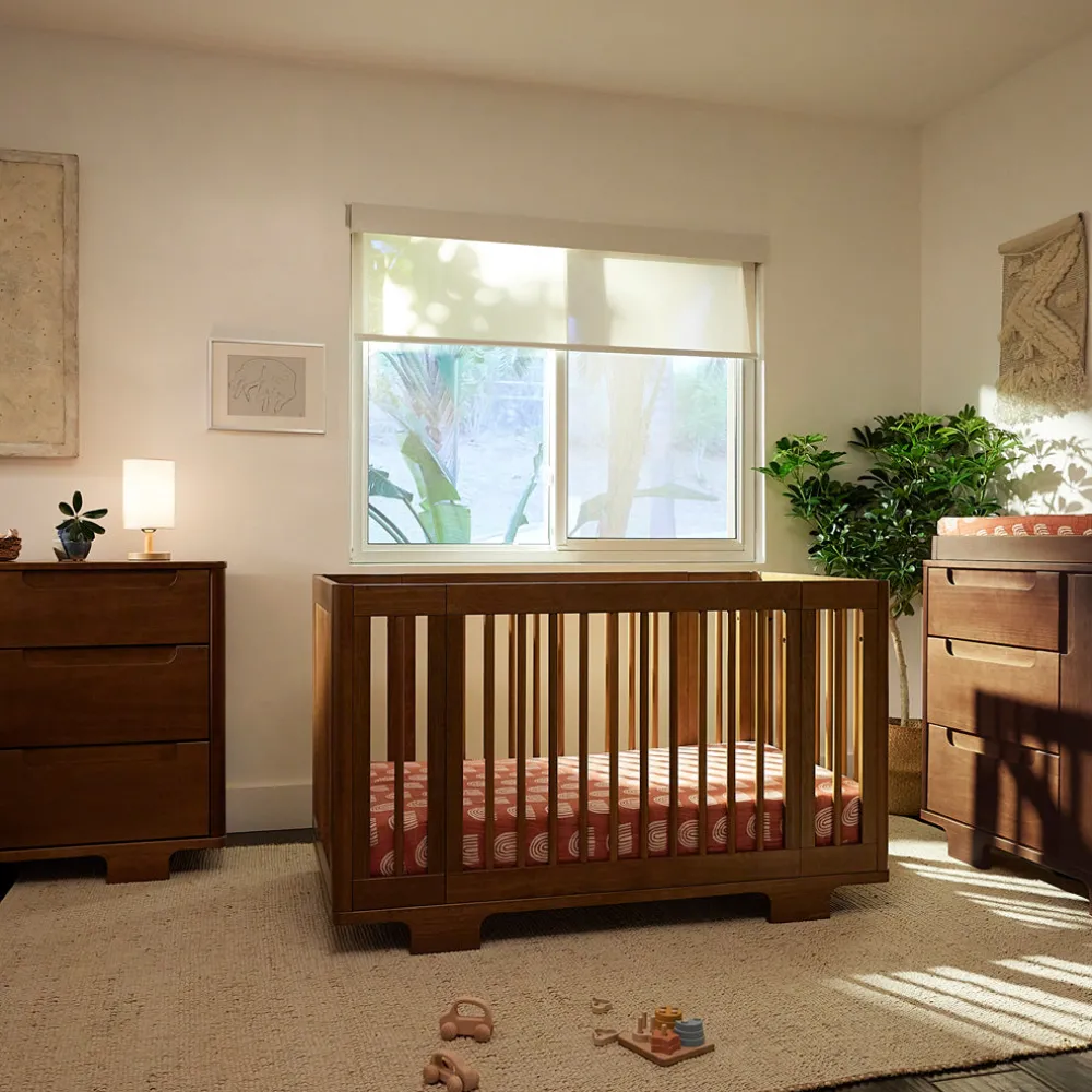 Yuzu 8-In-1 Convertible Crib With All Stages Conversion Kits